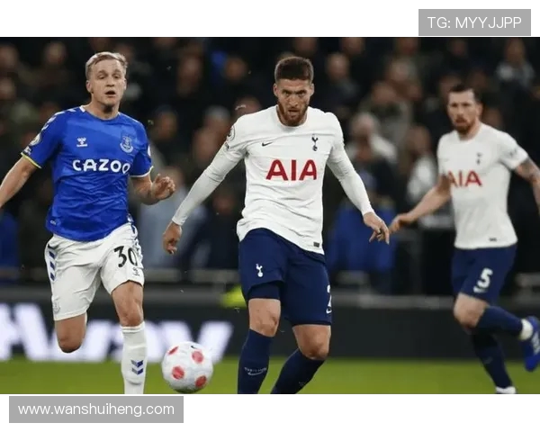 切尔西与热刺激战正酣 争夺英超重要三分展现豪门对决风采